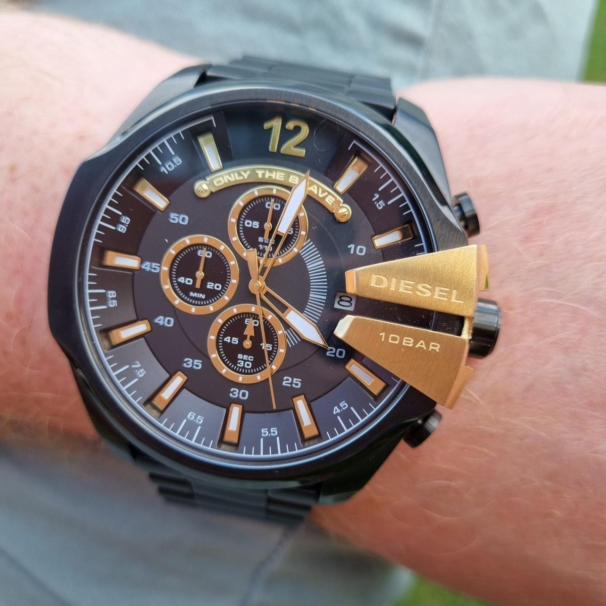  Shop Authentic Diesel Mega Chief Chronograph Black Dial Black Steel Strap Watch For Men - DZ4338 - Luxxuri