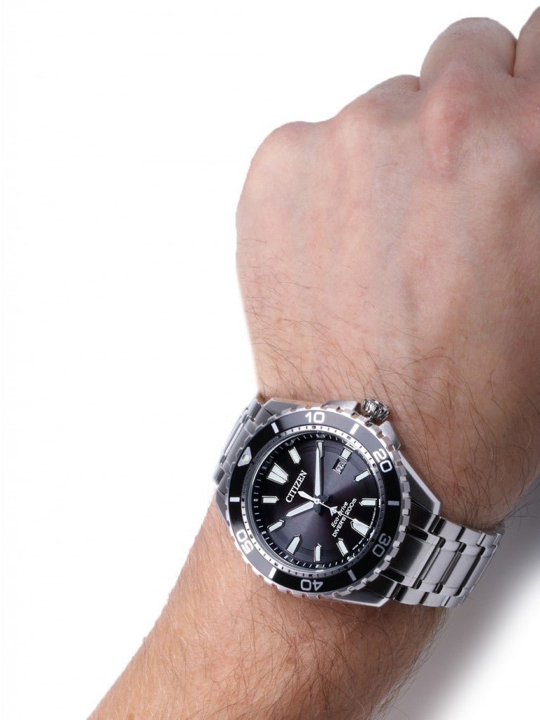  Shop Authentic Citizen Promaster Diver Chronograph Black Dial Silver Steel Strap Watch For Men - BN0190-82E - Luxxuri