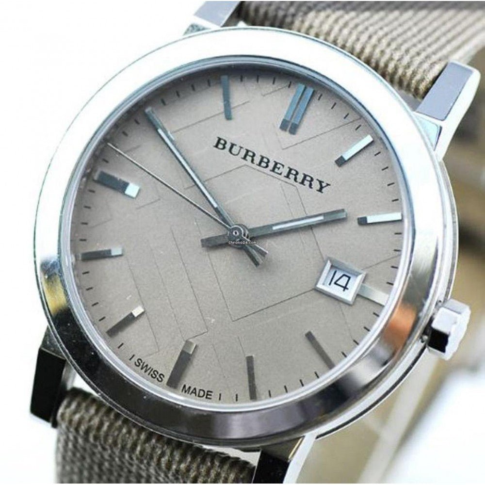  Shop Authentic Burberry The City Nova Beige Dial Grey Leather Strap Watch for Women - BU9023 - Luxxuri