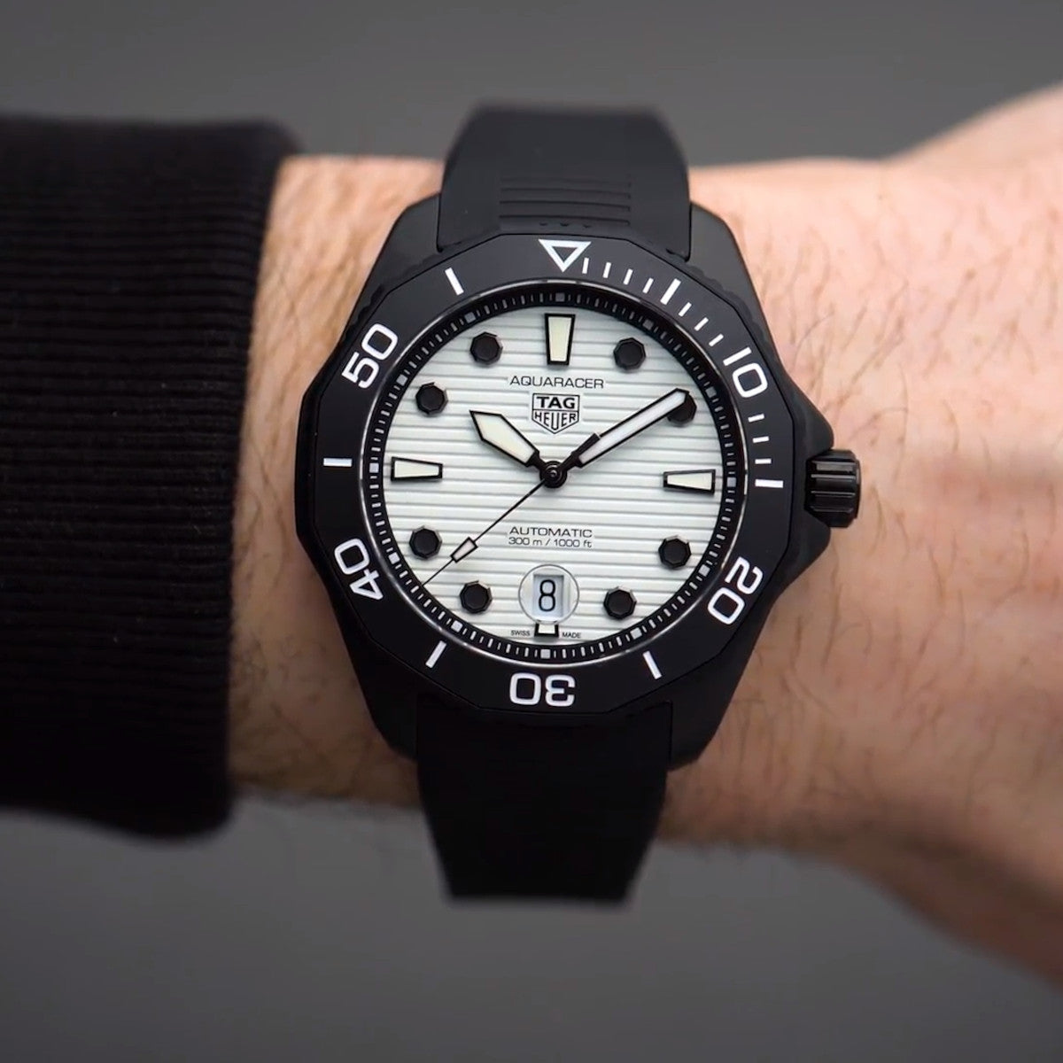  Shop Authentic Tag Heuer Aquaracer Professional 300 Automatic White Dial Black Rubber Strap Watch for Men - WBP201D.FT6197 - Luxxuri