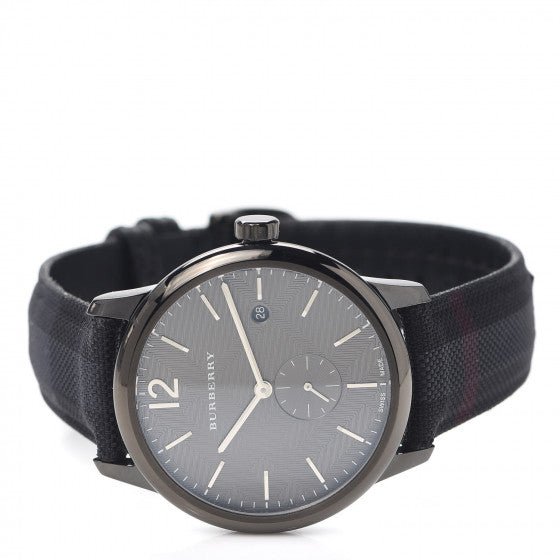 Shop Authentic Burberry The Classic Round Horseferry Black Dial Black Leather Strap Watch for Men - BU10010 - Luxxuri