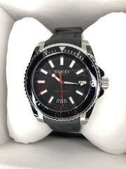  Shop Authentic Gucci Dive Quartz Black Dial Black Rubber Strap Watch For Men - YA136303 - Luxxuri