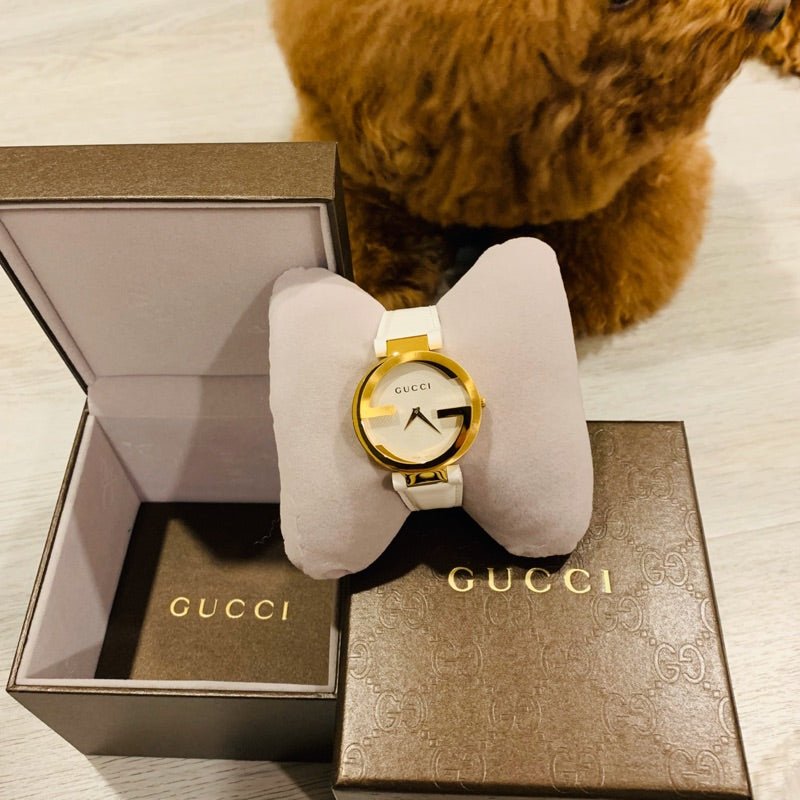  Shop Authentic Gucci G Interlocking White Dial White Leather Strap Watch For Women - YA133327 - Luxxuri