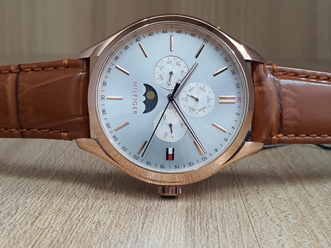  Shop Authentic Tommy Hilfiger Oliver Chronograph White Dial Brown Leather Strap Watch for Men - 1791306 - Luxxuri