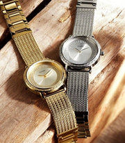  Shop Authentic Guess Quartz Silver Dial Willow Stainless Steel Mesh Bracelet Watch For Women - W0836L2 - Luxxuri
