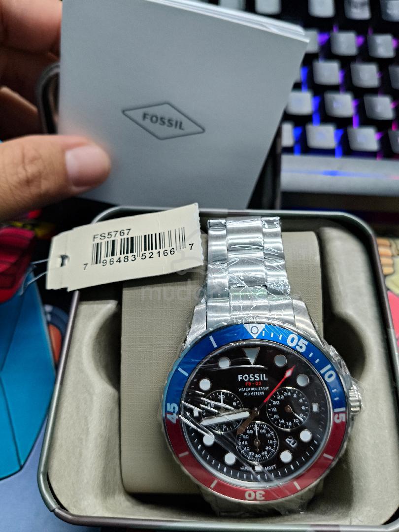  Shop Authentic Fossil FB-03 Chronograph Black Dial Silver Steel Strap Watch for Men - FS5767 - Luxxuri