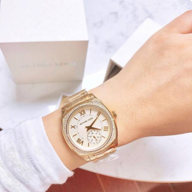  Shop Authentic Michael Kors Byrn Quartz Gold Dial Gold Steel Strap Watch For Women - MK6134 - Luxxuri