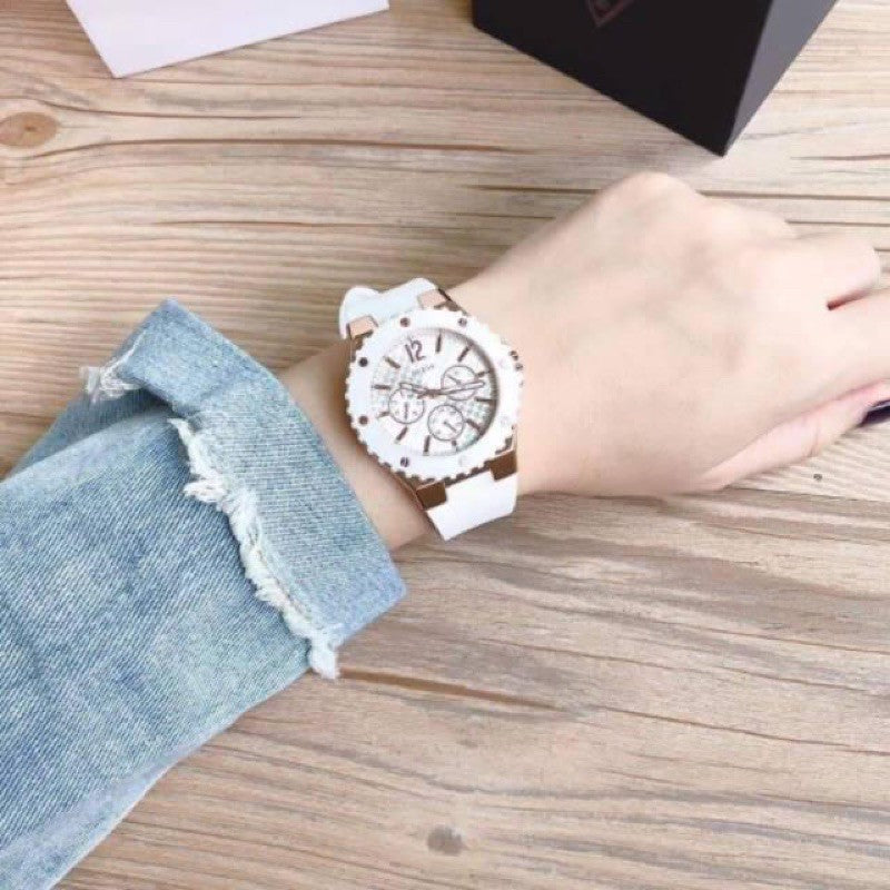  Shop Authentic Guess Overdrive Analog White Dial White Rubber Strap Watch for Women - W10614L2 - Luxxuri