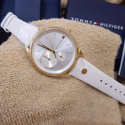  Shop Authentic Tommy Hilfiger Brooklyn Quartz White Dial White Leather Strap Watch for Women - 1782018 - Luxxuri