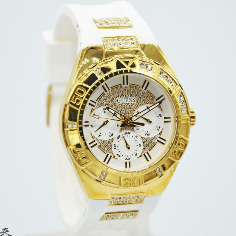  Shop Authentic Guess Luna Diamonds White Dial White Rubber Strap Watch for Women - W0653L3 - Luxxuri