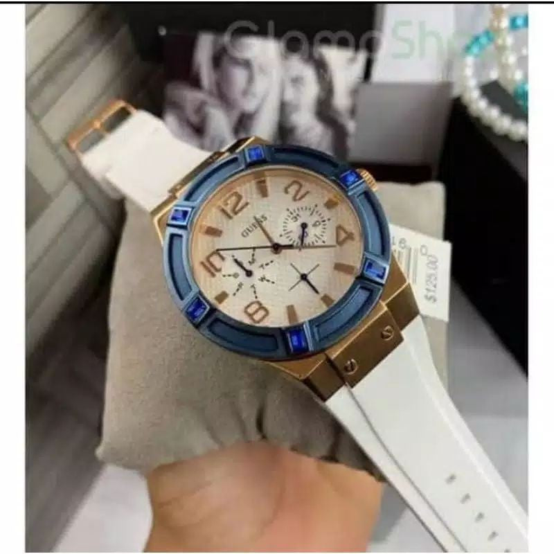  Shop Authentic Guess Jet Setter White Dial White Rubber Strap Watch for Women - W0564L1 - Luxxuri