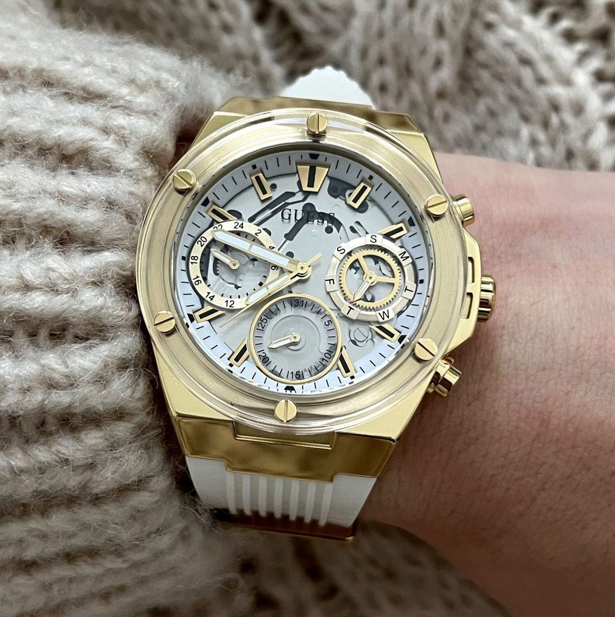  Shop Authentic Guess Athena White Dial White Rubber Strap Watch for Women - GW0409L2 - Luxxuri