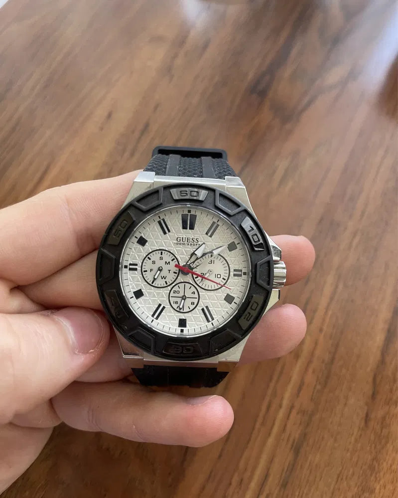  Shop Authentic Guess Force Analog Quartz White Dial Black Rubber Strap Watch For Men - W0674G3 - Luxxuri