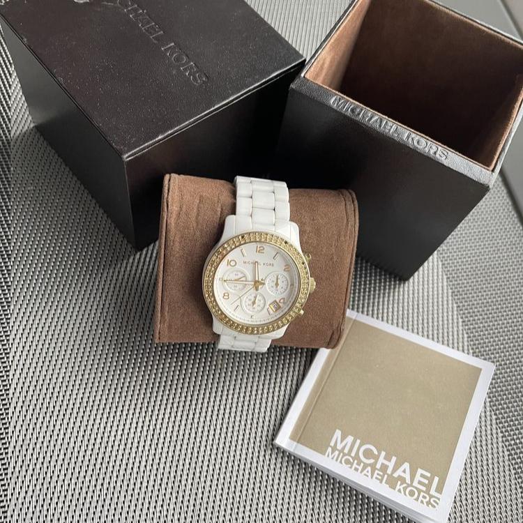  Shop Authentic Michael Kors Runway White Dial White Steel Strap Watch for Women - MK5237 - Luxxuri