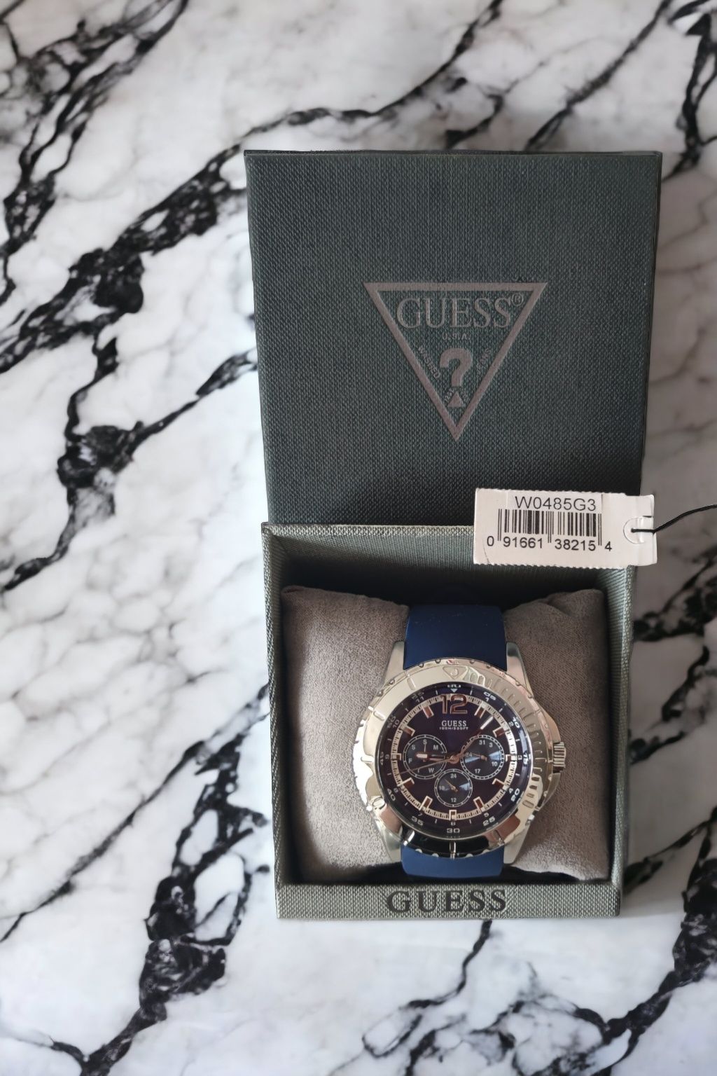  Shop Authentic Guess Maverick Black Dial Rubber Strap Watch for Men - W0485G3 - Luxxuri