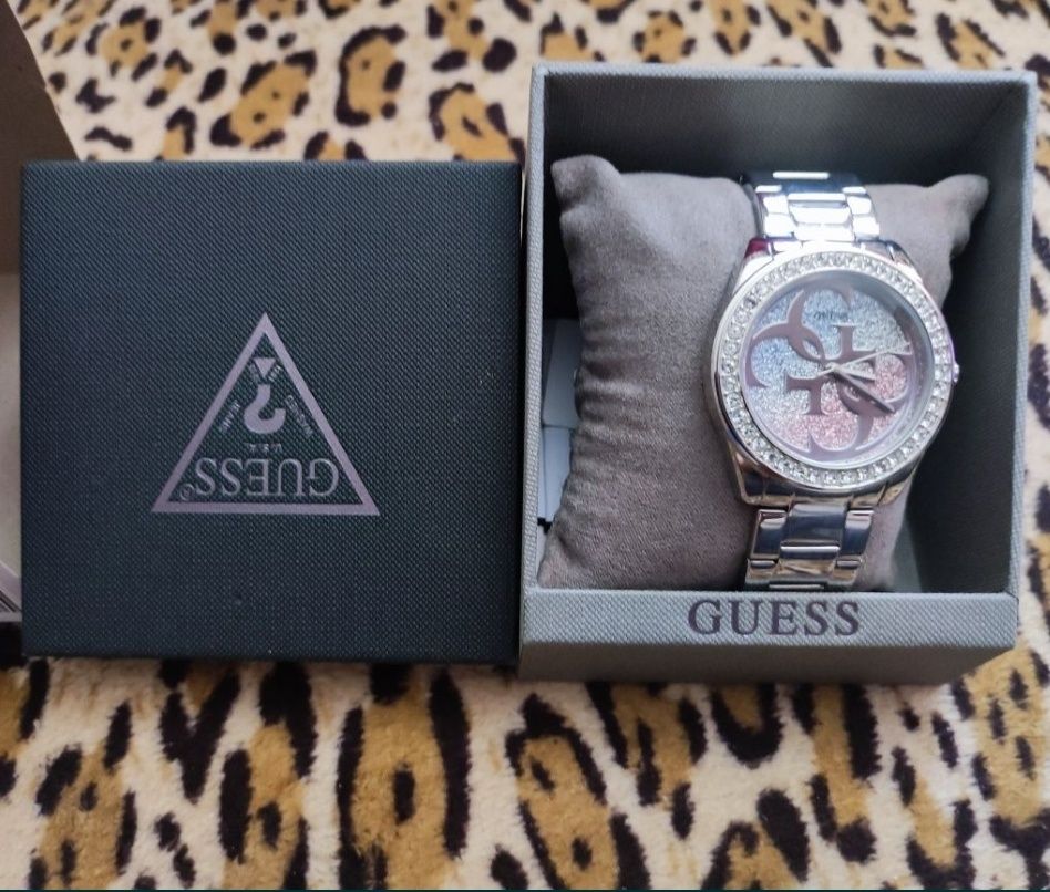  Shop Authentic Guess G Twist Diamonds Silver Dial Silver Steel Strap Watch For Women - W1201L1 - Luxxuri