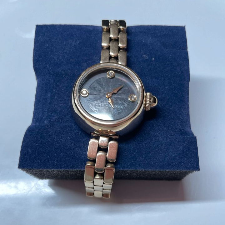  Shop Authentic Marc Jacobs Courtney Mother of Pearl Black Dial Gold Steel Strap Watch for Women - MJ3460 - Luxxuri