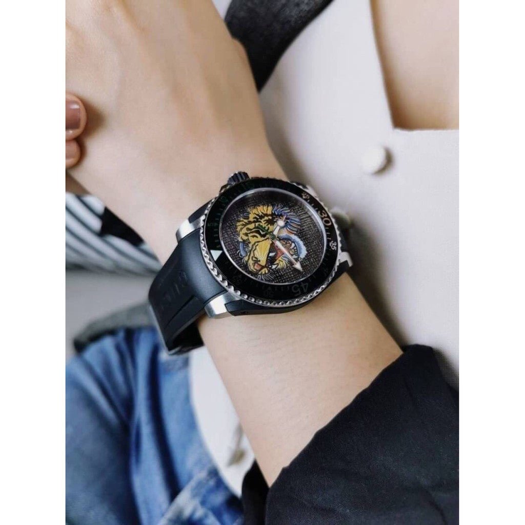  Shop Authentic Gucci Dive Tiger Black Dial Black Rubber Strap Watch For Men - YA136318 - Luxxuri