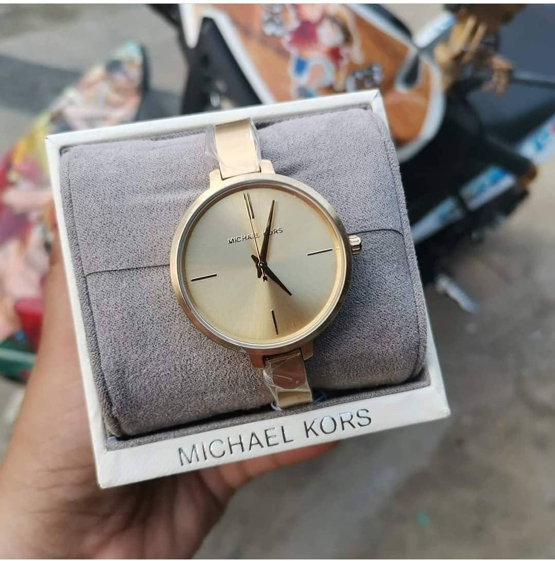  Shop Authentic Michael Kors Jaryn Analog Quartz Gold Dial Gold Steel Strap Watch For Women - MK3546 - Luxxuri