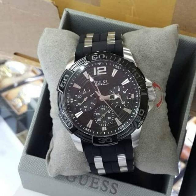  Shop Authentic Guess Oasis Black Dial Black Rubber Strap Watch for Men - W0366G1 - Luxxuri
