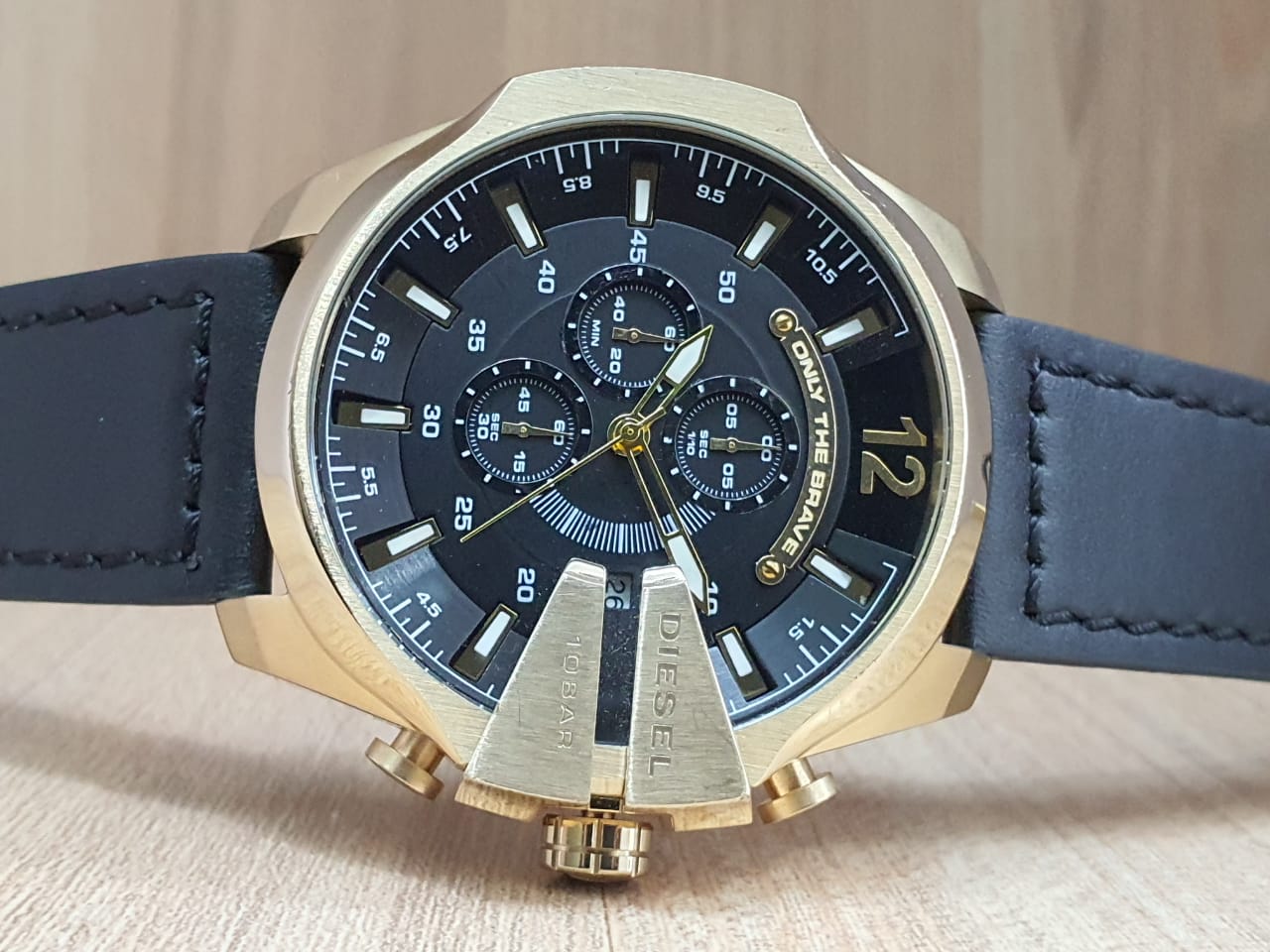  Shop Authentic Diesel Mega Chief Gold & Black Dial Black Leather Strap Watch For Men - DZ4344 - Luxxuri