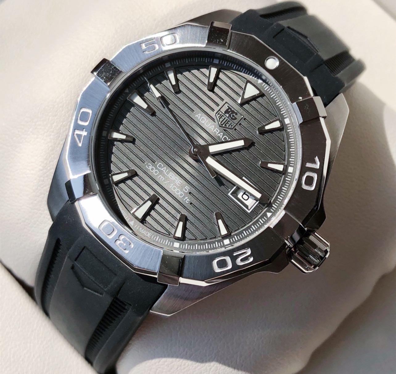  Shop Authentic Tag Heuer Aquaracer Caliber 5 Automatic Black Dial Black Rubber Strap Watch for Men - WAY2113.FT8021 - Luxxuri