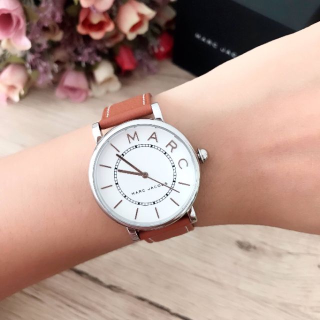  Shop Authentic Marc Jacobs Roxy White Dial Brown Leather Strap Watch for Women - MJ1571 - Luxxuri