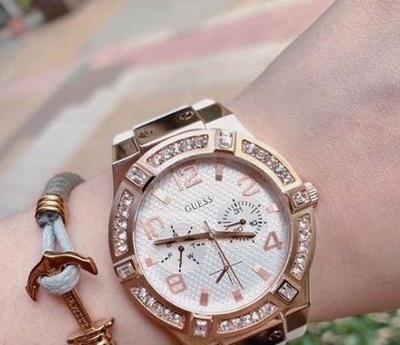  Shop Authentic Guess Diamonds White Dial White Rubber Strap Watch For Women - W0426L1 - Luxxuri