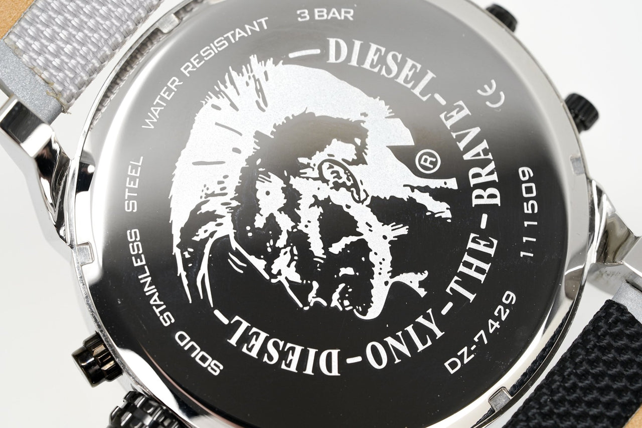 Shop Authentic Diesel Mr. Daddy 2.0 Chronograph Black Dial Grey Nylon Strap Watch For Men - DZ7429 - Luxxuri