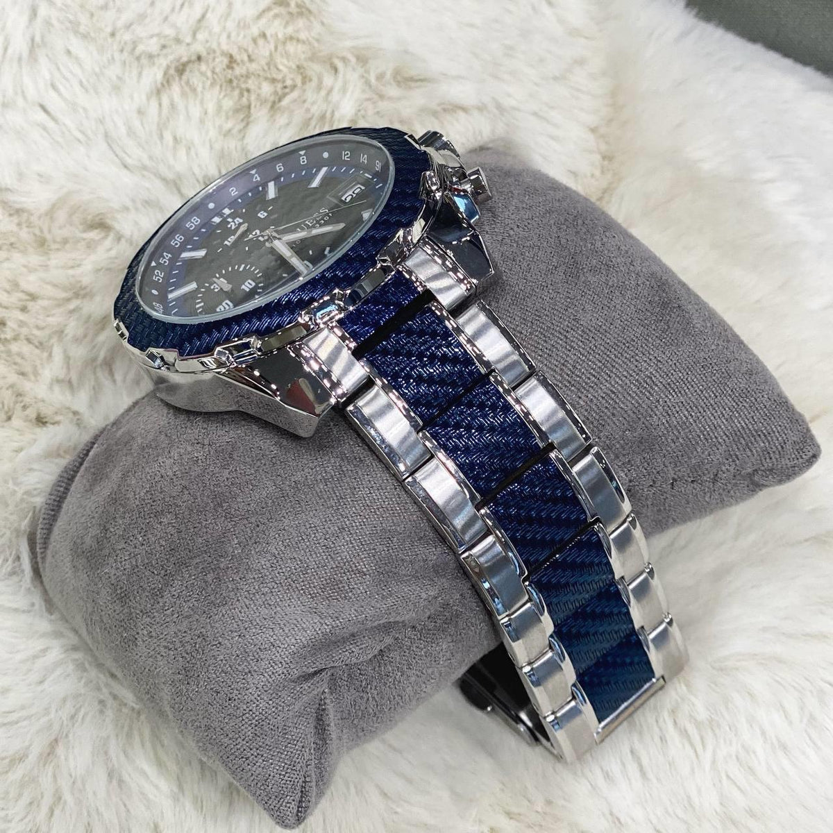  Shop Authentic Guess Octane Chronograph Blue Dial Two Tone Steel Strap Watch for Men - W1046G2 - Luxxuri