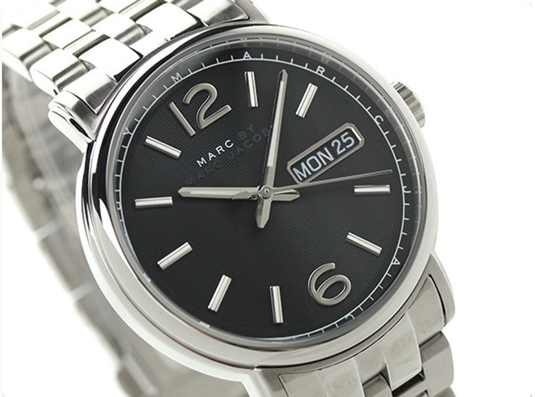  Shop Authentic Marc Jacobs Fergus Black Dial Silver Steel Strap Watch for Men - MBM5075 - Luxxuri