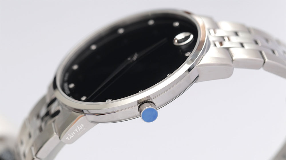  Shop Authentic Movado Museum Classic Diamonds Black Dial Silver Steel Strap Watch for Men - 0607201 - Luxxuri