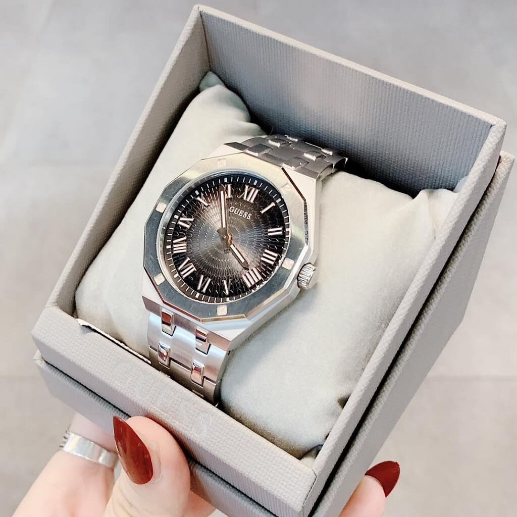  Shop Authentic Guess Asset Quartz Black Dial Silver Steel Strap Watch For Men - GW0575G1 - Luxxuri