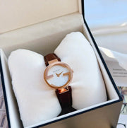  Shop Authentic Gucci G Interlocking Mother of Pearl Dial Brown Leather Strap Watch For Women - YA133516 - Luxxuri