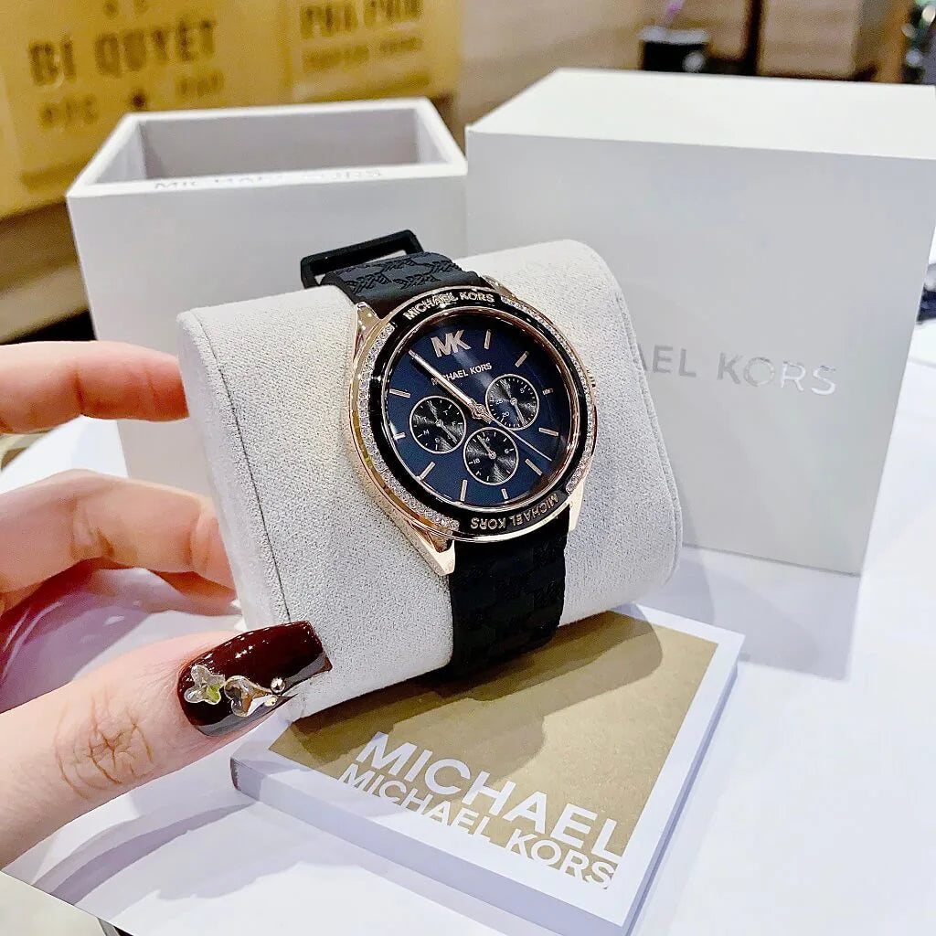  Shop Authentic Michael Kors Jessa Quartz Black Dial Black Silicone Strap Watch For Women - MK7266 - Luxxuri