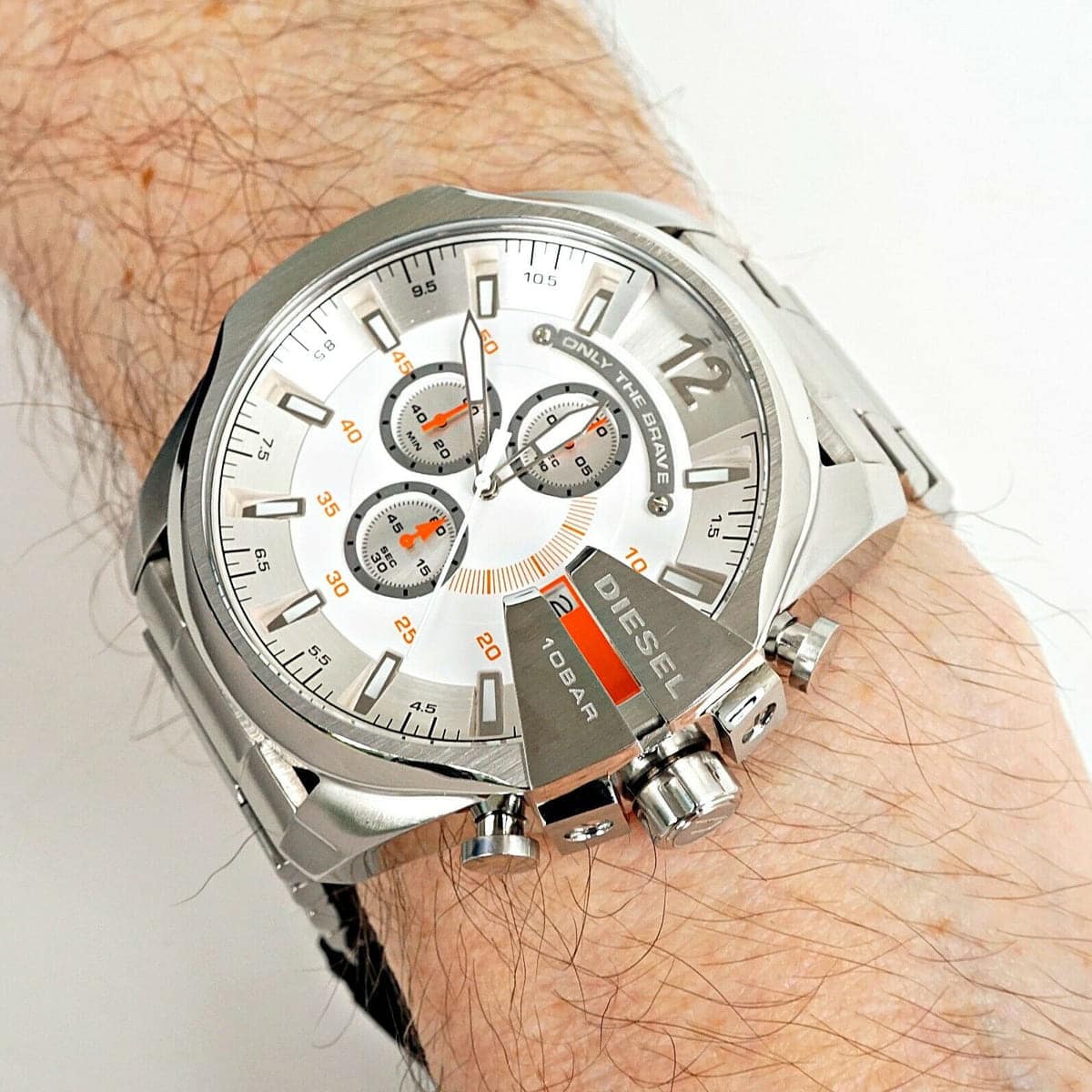  Shop Authentic Diesel Mega Chief Quartz Chronograph White Dial Steel Strap Watch For Men - DZ4328 - Luxxuri