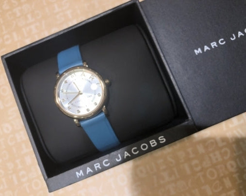  Shop Authentic Marc Jacobs Roxy Silver Dial Green Leather Strap Watch for Women - MJ1633 - Luxxuri