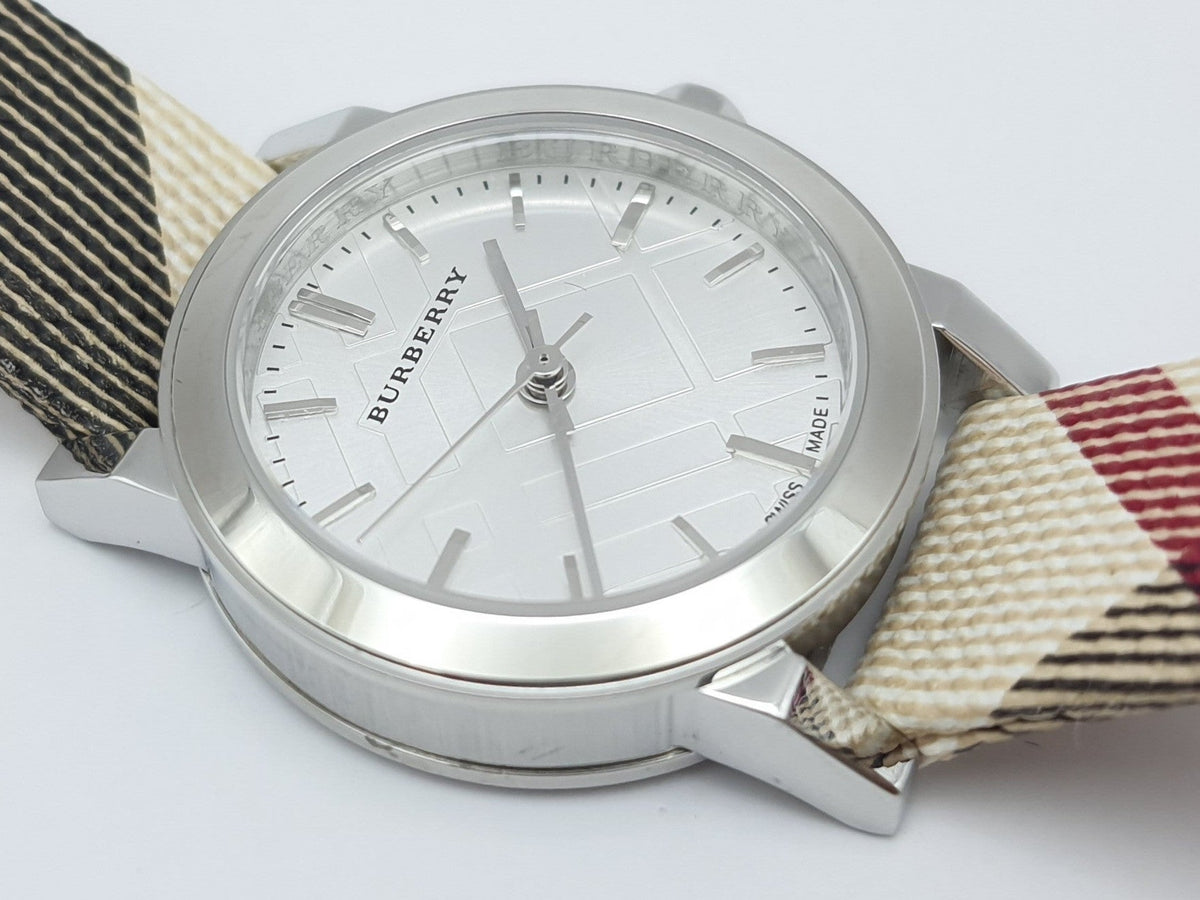  Shop Authentic Burberry Heritage Nova Heritage White Dial Leather Strap Watch for Women - BU1395 - Luxxuri