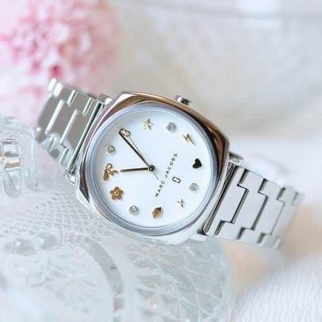  Shop Authentic Marc Jacobs Mandy Silver Dial Silver Steel Strap Watch for Women - MJ3572 - Luxxuri