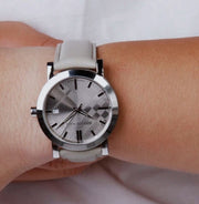  Shop Authentic Burberry Heritage Grey Dial Beige Leather Strap Unisex Watch - BU1754 - Luxxuri