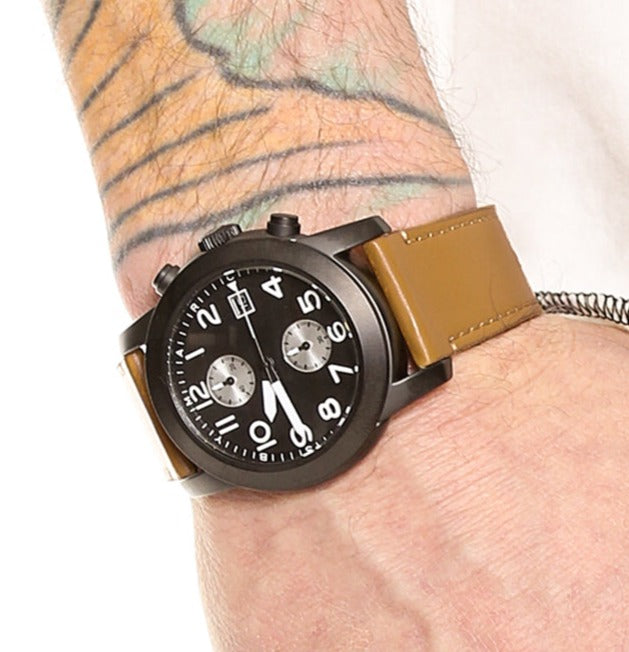  Shop Authentic Marc Jacobs Larry Chronograph Black Dial Brown Leather Strap Watch for Men - MBM5053 - Luxxuri