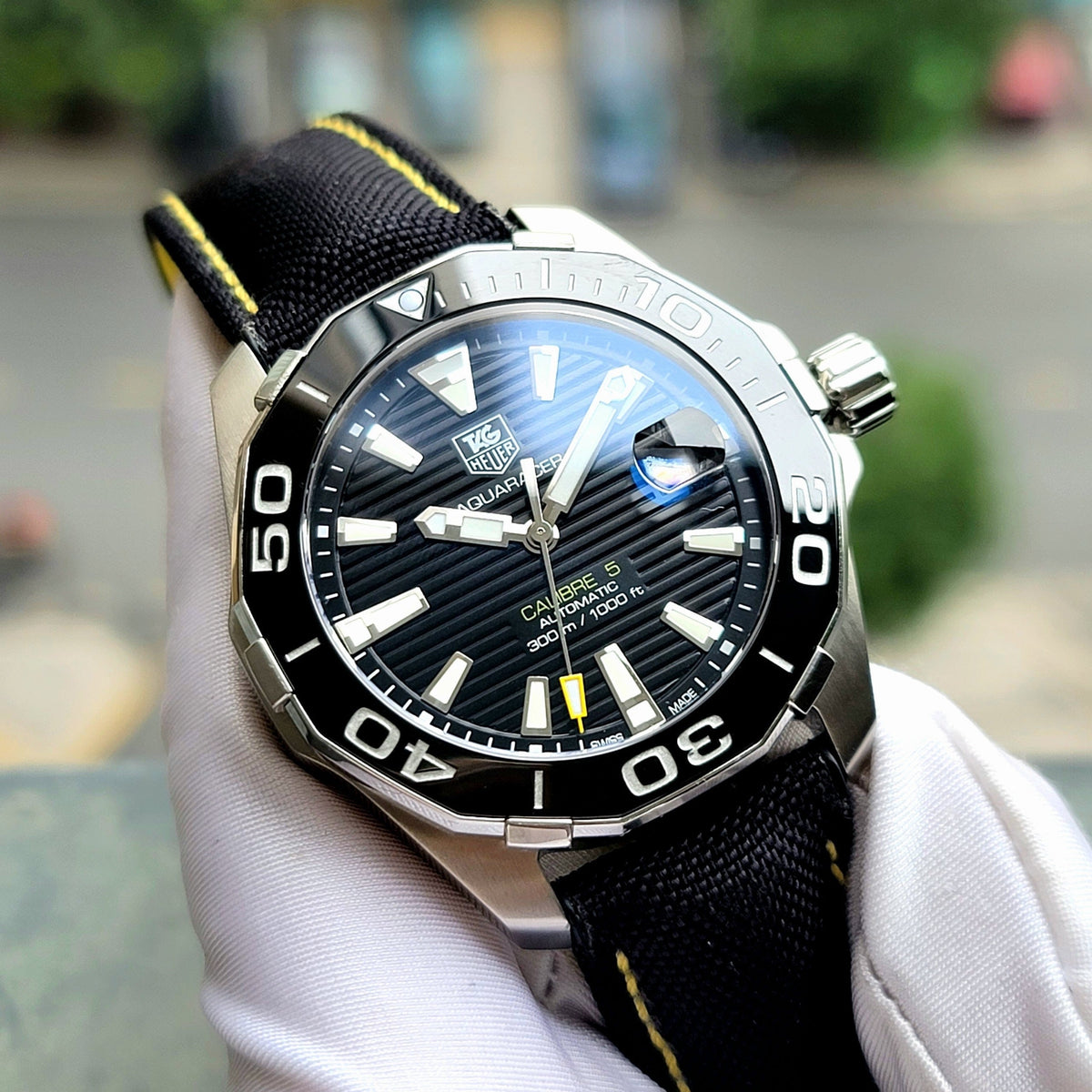  Shop Authentic Tag Heuer Aquaracer Calibre 5 Automatic Black Dial Black Nylon Strap Watch for Men - WAY211A.FC6362 - Luxxuri