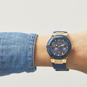  Shop Authentic Guess Jet Setter Analog Quartz Blue Dial Blue Rubber Strap Watch For Women - W0571L1 - Luxxuri