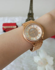  Shop Authentic Guess Sassy Quartz White Dial Rose Gold Steel Strap Watch For Women - W0705L3 - Luxxuri