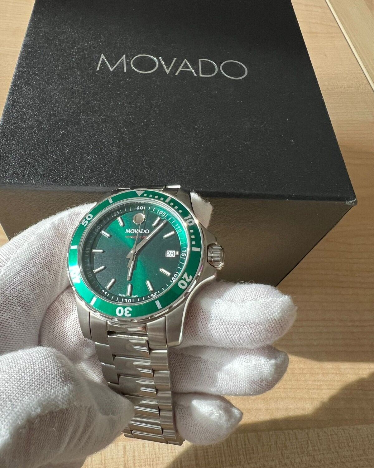  Shop Authentic Movado Series 800 Green Dial Silver Steel Strap Watch For Men - 2600136 - Luxxuri