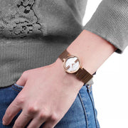  Shop Authentic Gucci G Interlocking Mother of Pearl Dial Rose Gold Steel Strap Watch For Women - YA133515 - Luxxuri