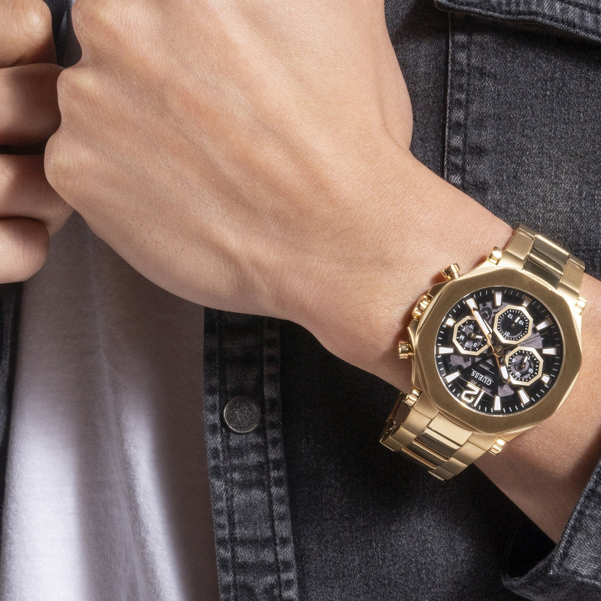  Shop Authentic Guess Edge Chronograph Black Dial Gold Steel Strap Watch For Men - GW0539G2 - Luxxuri