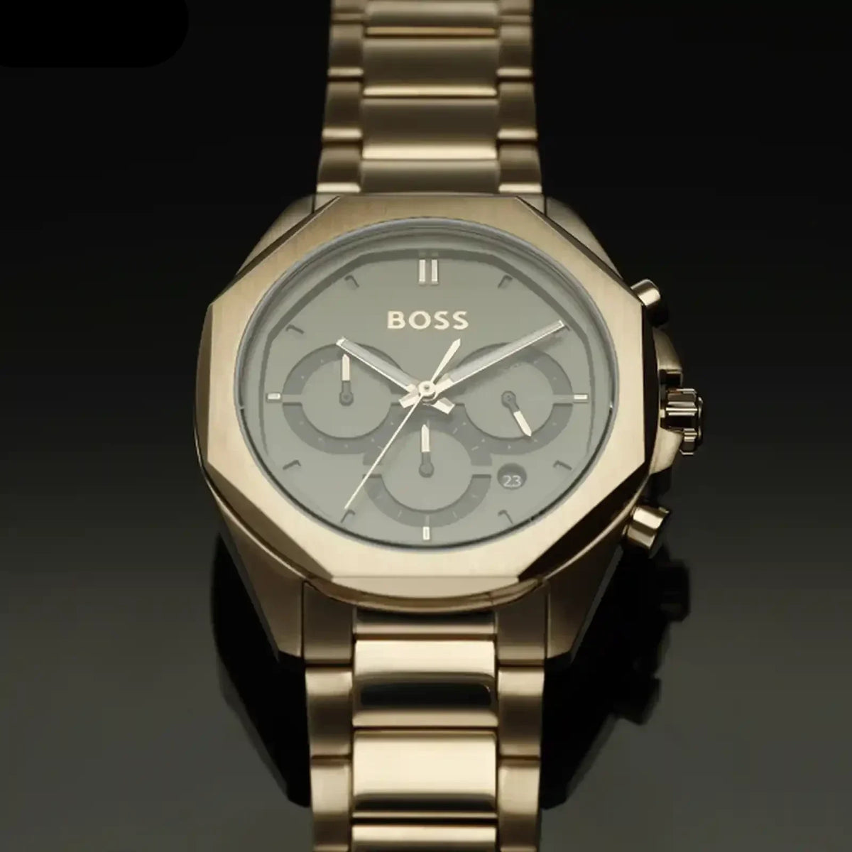  Shop Authentic Hugo Boss Classic Chronograph Green Dial Beige Gold Steel Strap Watch For Men - 1514019 - Luxxuri