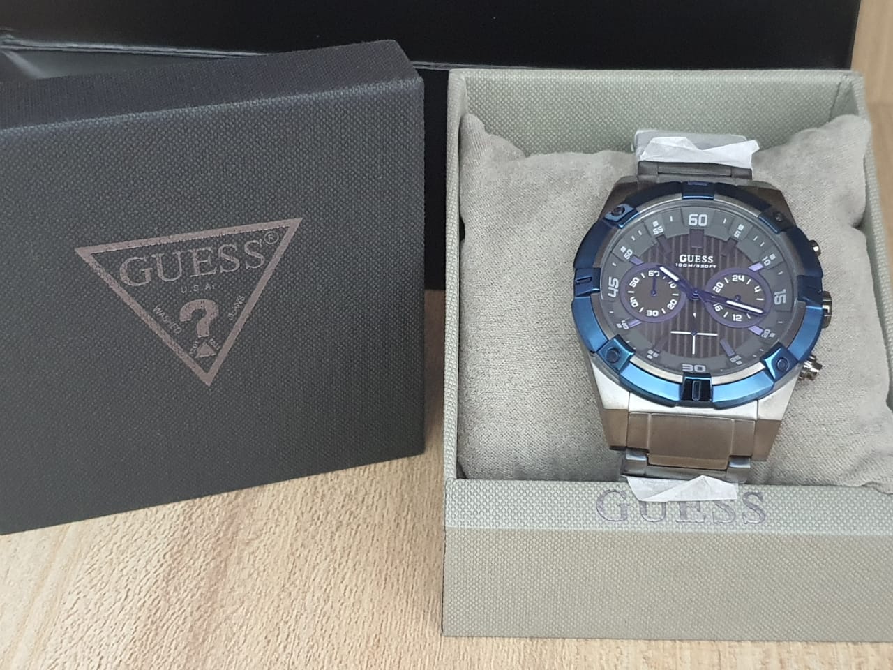  Shop Authentic Guess Sport Analog Grey Dial Grey Steel Strap Watch for Men - W0377G5 - Luxxuri