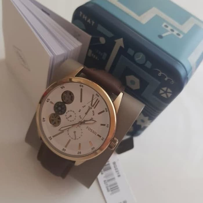  Shop Authentic Fossil Flynn Twist Mechanical White Dial Brown Leather Strap Watch for Men - BQ2218 - Luxxuri